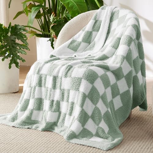 GentleSoft Checkered Throw Blanket for Couch (09 - Checkered Green / Throw (50" X 60"))