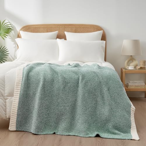 Green Throw Blanket (Green / Throw (50"x60"))