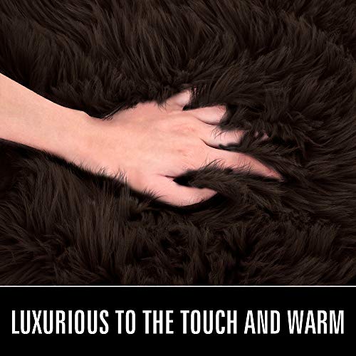Soft Fluffy Faux Fur Rugs for Bedroom Bedside Rug 3x5 Feet (Brown / 3 x 5 Feet (Rectangular))