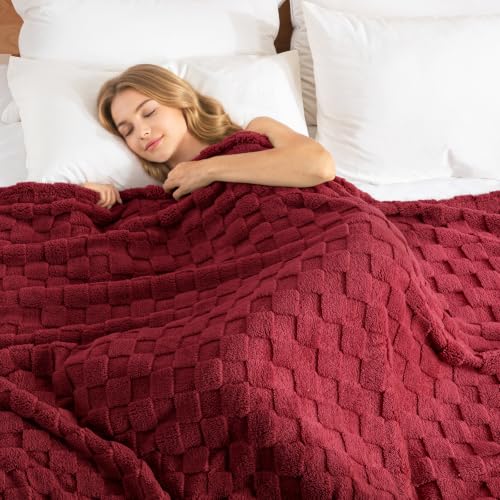 3D Checkered Fleece King Blanket for Bed (Burgundy / King (104"x90"))