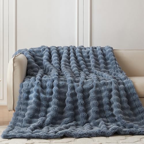 Soft Bubble Faux Fur Throw Blanket (Cationic Dark Blue / 60“x80”)