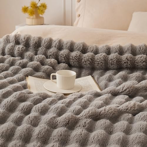 Soft Bubble Faux Fur Throw Blanket (Grey / 60“x80”)