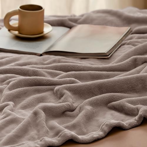 GentleSoft Fleece Throw Blanket for Couch Light Brown (Light Brown / Throw (50" X 60"))