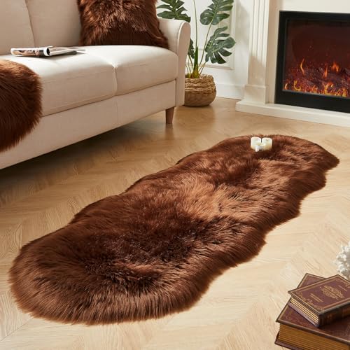 Faux Sheepskin Rug (2' x 6' (Sheepskin) / Coffee)