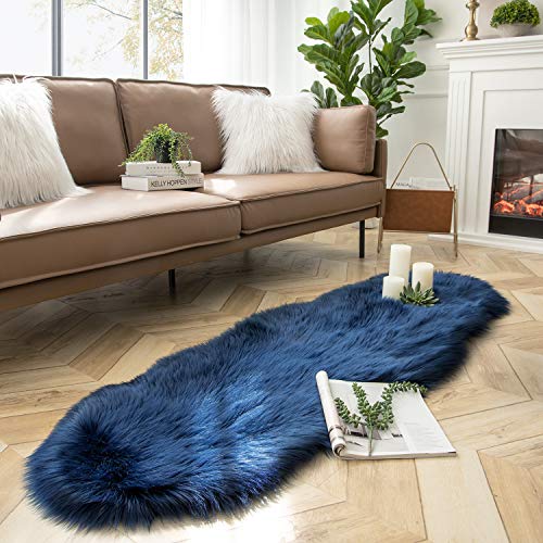 Ashler Faux Fur Rug (6' x 2' (Irregular) / C-navy Blue)