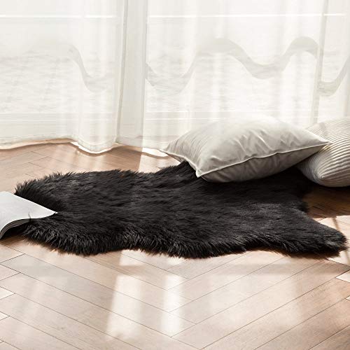 Fluffy Area Rug 2x3 ft Faux Fur Sheepskin Rug for Bedroom Black (2' x 3' (Sheepskin) / Black)