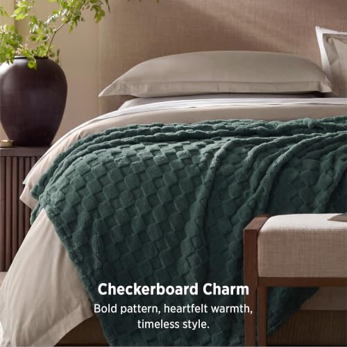 Checkered Soft Cozy King Size Blankets for Bed (Dark Green / King (108" X 90"))