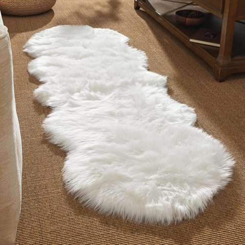 Ashler Faux Fur Rug (6' x 2' (Irregular) / C-white)