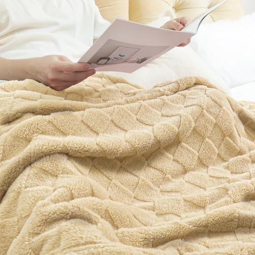3D Checkered Fleece Throw Blanket for Couch (Camel / Throw (50"x60"))