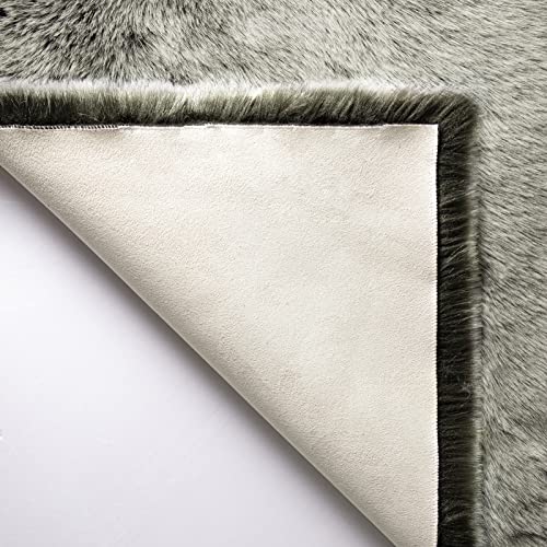 Soft Fox Faux Fur Chair Couch Cover Area Rug for Bedroom Floor Sofa Living Room Green White 2 x 2.8 ft (Green White / 2 x 2.8 ft)