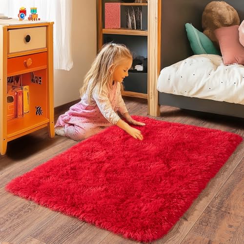 Small Area Rug (3' x 2' (Rectangular) / Red)