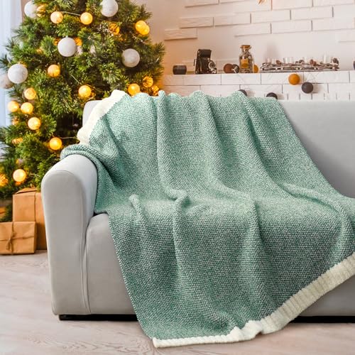 Green Throw XL Blanket 50x70 (Green / Throw-XL (50"x70"))