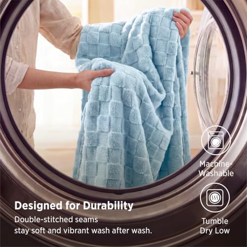 Checkered Soft Cozy Queen Blanket for Bed (Light Blue / Queen (90" X 90"))