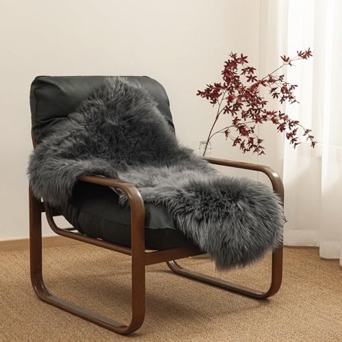 Ashler Faux Fur Rug (3' x 2' (Irregular) / C-dark Grey)