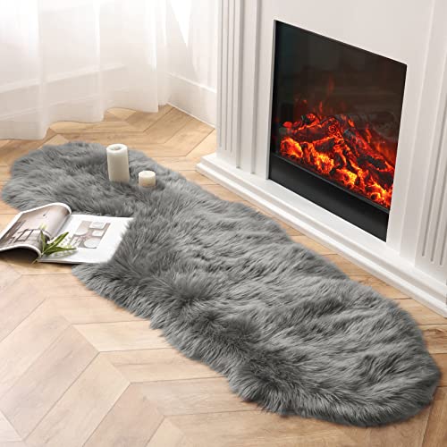 Ashler Faux Fur Rug (2' x 6' (Irregular) / C-dark Grey)