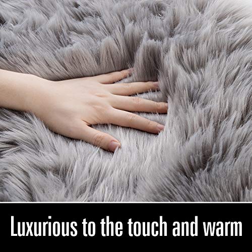 Soft Fluffy Faux Fur Rugs for Bedroom Bedside Rug 2x4 Feet (Grey / 2' x 4' (Runner))