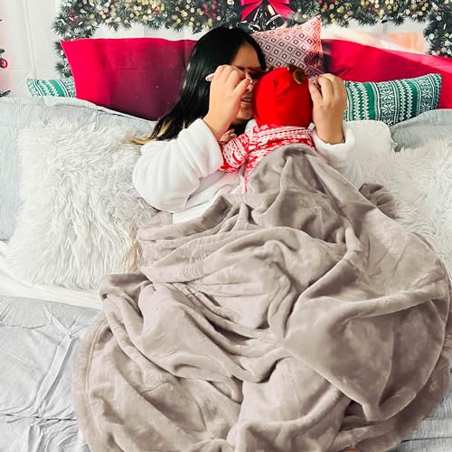 GentleSoft Fleece Throw Blanket for Couch Oxford Tan (Oxford Tan / Throw XL (50" X 70"))