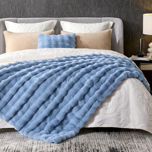 Faux Fur Bubble Throw for Couch (Misty Blue / Twin(60" x 80"))