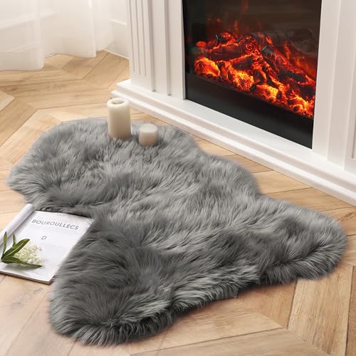 Ashler Faux Fur Rug (3' x 2' (Irregular) / C-dark Grey)