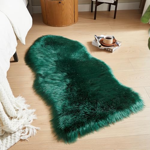 Faux Fur Rug Dark Green Area Rug (2' x 4' (Sheepskin) / Dark Green)