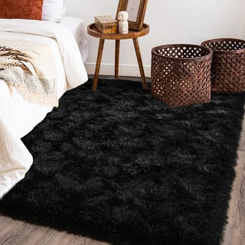 Black Rug for Bedroom (4' x 6' (Rectangular) / Black)
