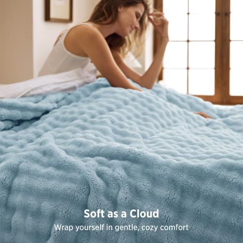 Cloud Bubble King Throw Blanket for Bed (Light Blue / King (108" X 90"))