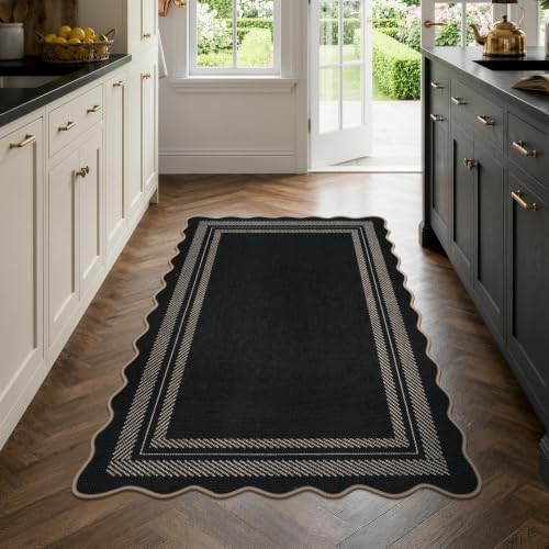 Scalloped Washable 3x5 Outdoor Rug (3‘ x 5’ / Black/Border 2)