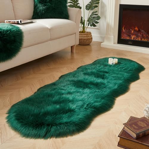 Faux Sheepskin Rug (2' x 6' (Sheepskin) / Dark Green)