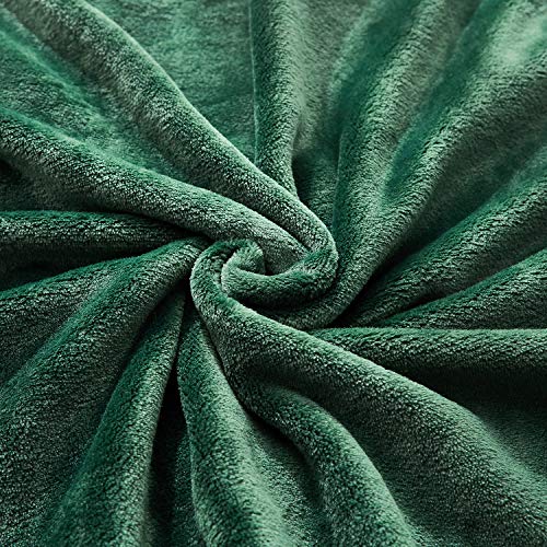 Large Flannel Fleece Throw Blanket (50"x70" / Darkgreen)
