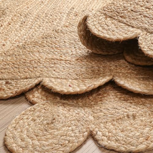 Natural Scallop Pattern Jute Area Rug Hand Woven Famhouse Rectangle 5x7 Rug (5'x7' / Natural)