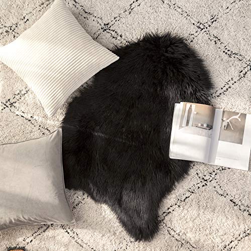 Fluffy Area Rug 2x3 ft Faux Fur Sheepskin Rug for Bedroom Black (2' x 3' (Sheepskin) / Black)