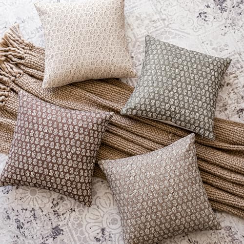 Decorative Floral Print Throw Pillow Covers 18×18 Inch (18" x 18" (Pack of 2) / Withered Rose)