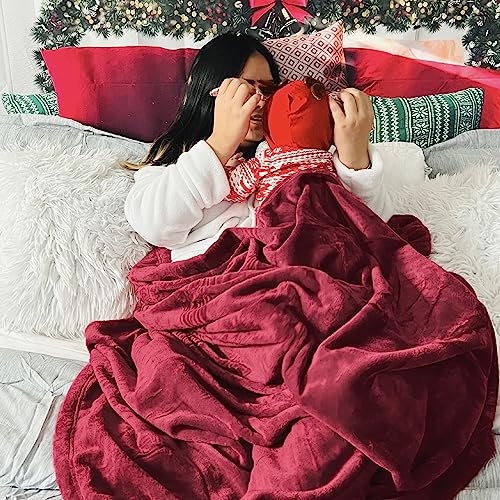 GentleSoft Fleece Throw XL Blanket Red (Red / Throw XL (50" X 70"))