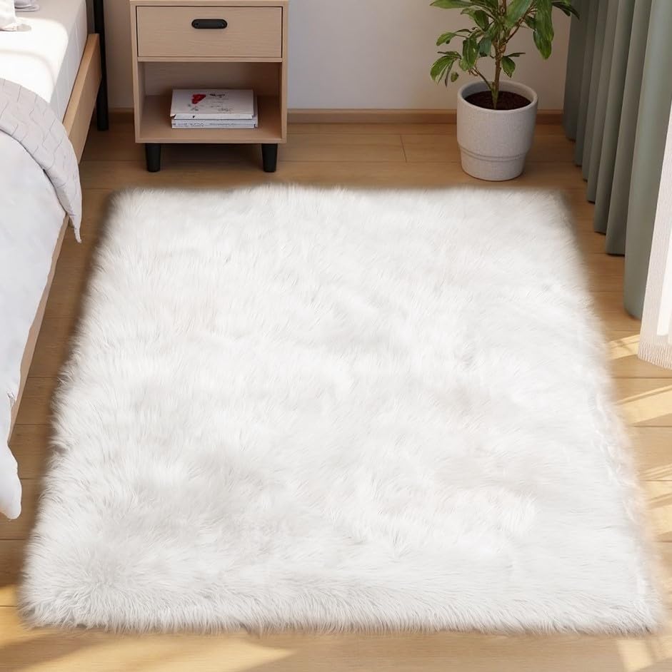 White Fluffy Fur Rug 4x6 Faux Sheepskin Fuzzy Shag White Rug for Bedroom Living Room Plush Washable Area Rug Rectangle (4' x 6' (Rectangular) / White)