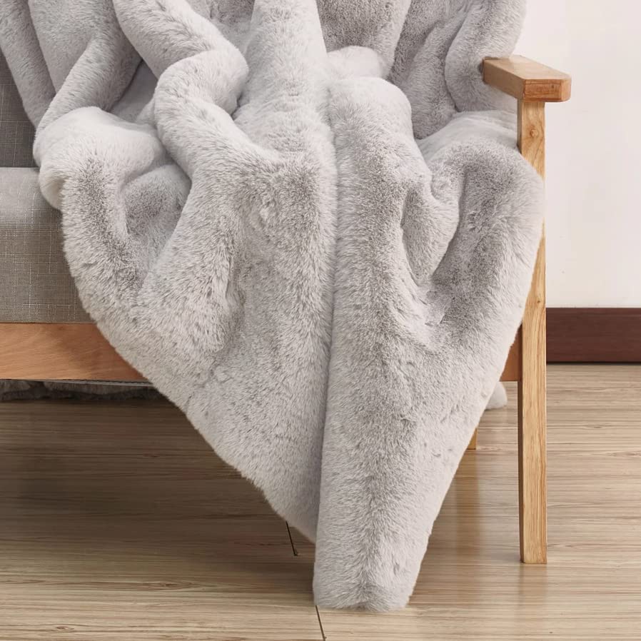 Faux Rabbit Fur Washable Rugs for Bedroom Light Grey Fluffy Rug for Living Room Non Slip Faux Fur Rug for Hallway 2x6 Shaped Rugs (2' x 6' (Oblong) / Grey)
