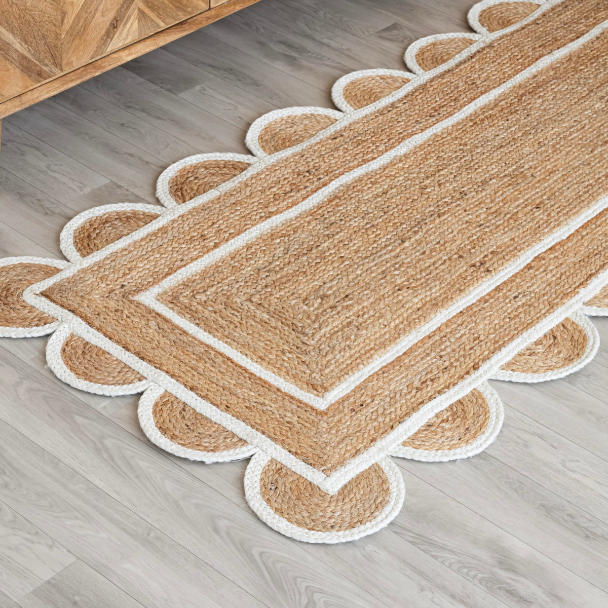 Scallop Pattern Jute Bohemian Area Rug (2'6"x10' (Runner) / Off White)